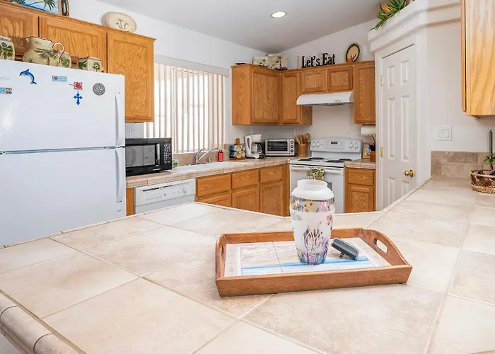 Colville Desert Living Holiday home Lake Havasu City